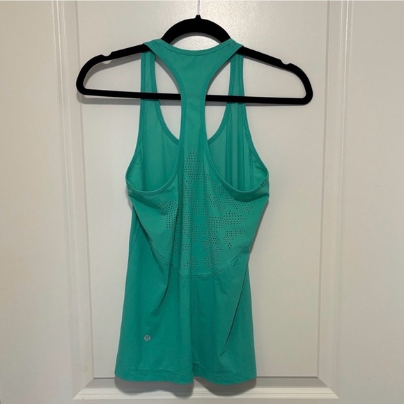 Lululemon Cool Razorback - Picture 4 of 6